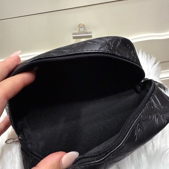 Oakley Black Shield Sunglasses - Picture 11 of 16